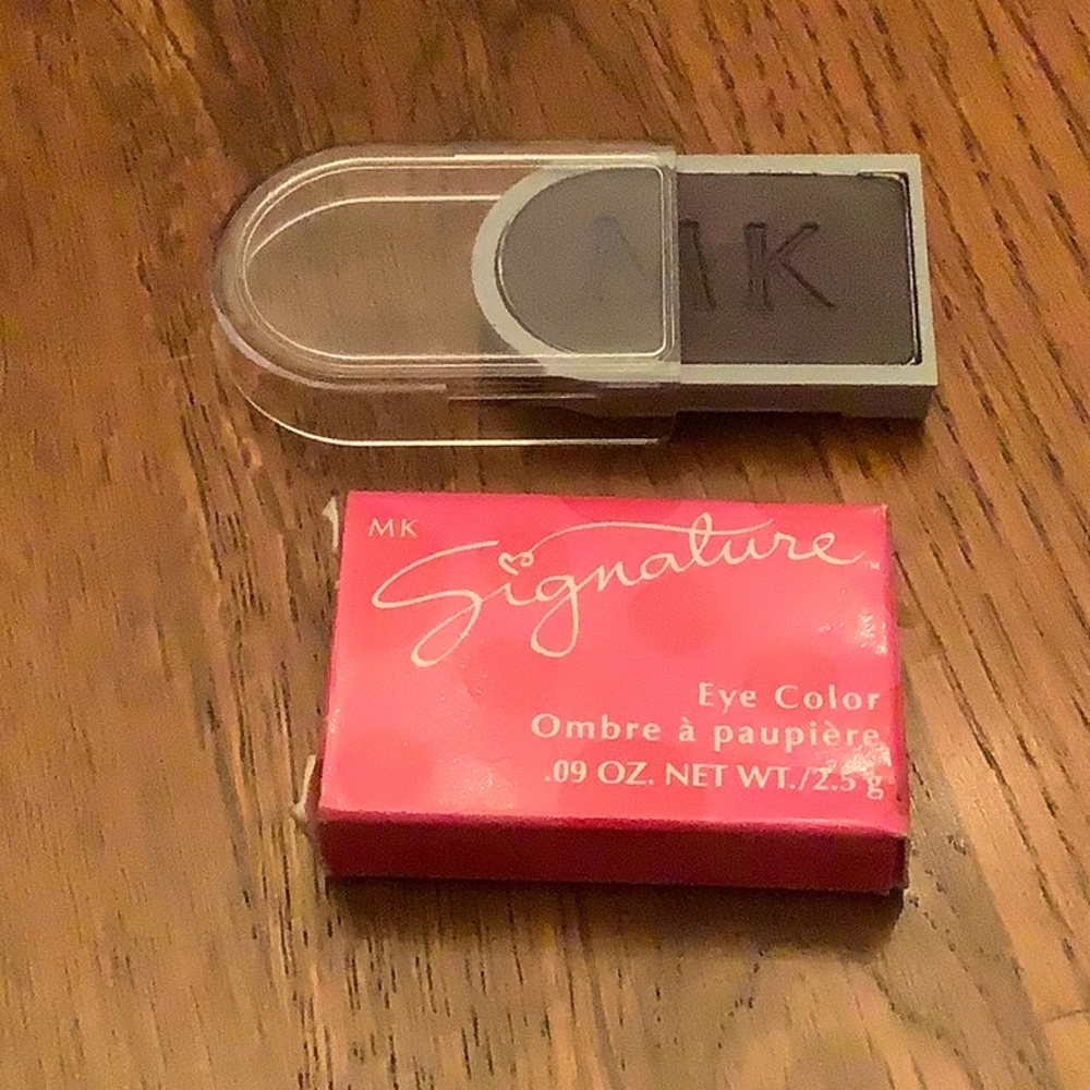 Mary Kay Signature Eye Color Virtual Violet New